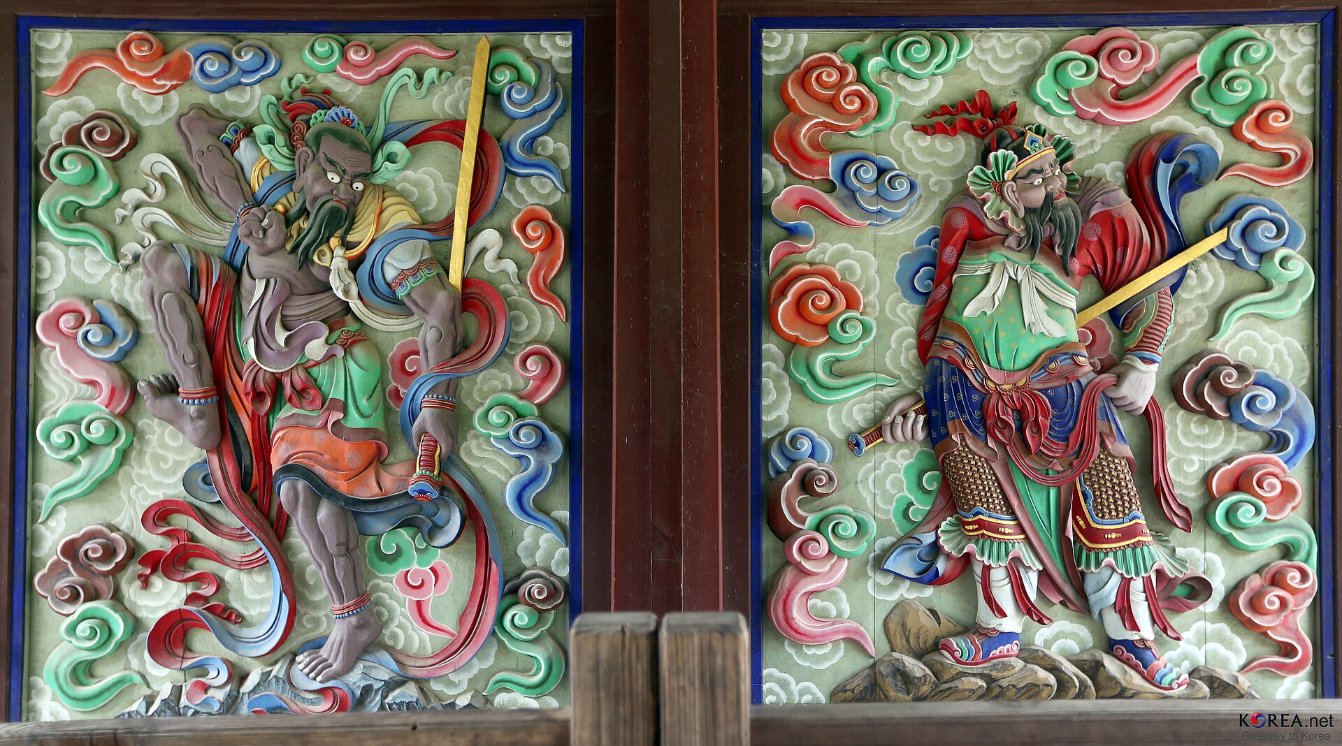 순천 송광사를 찾은 사람들