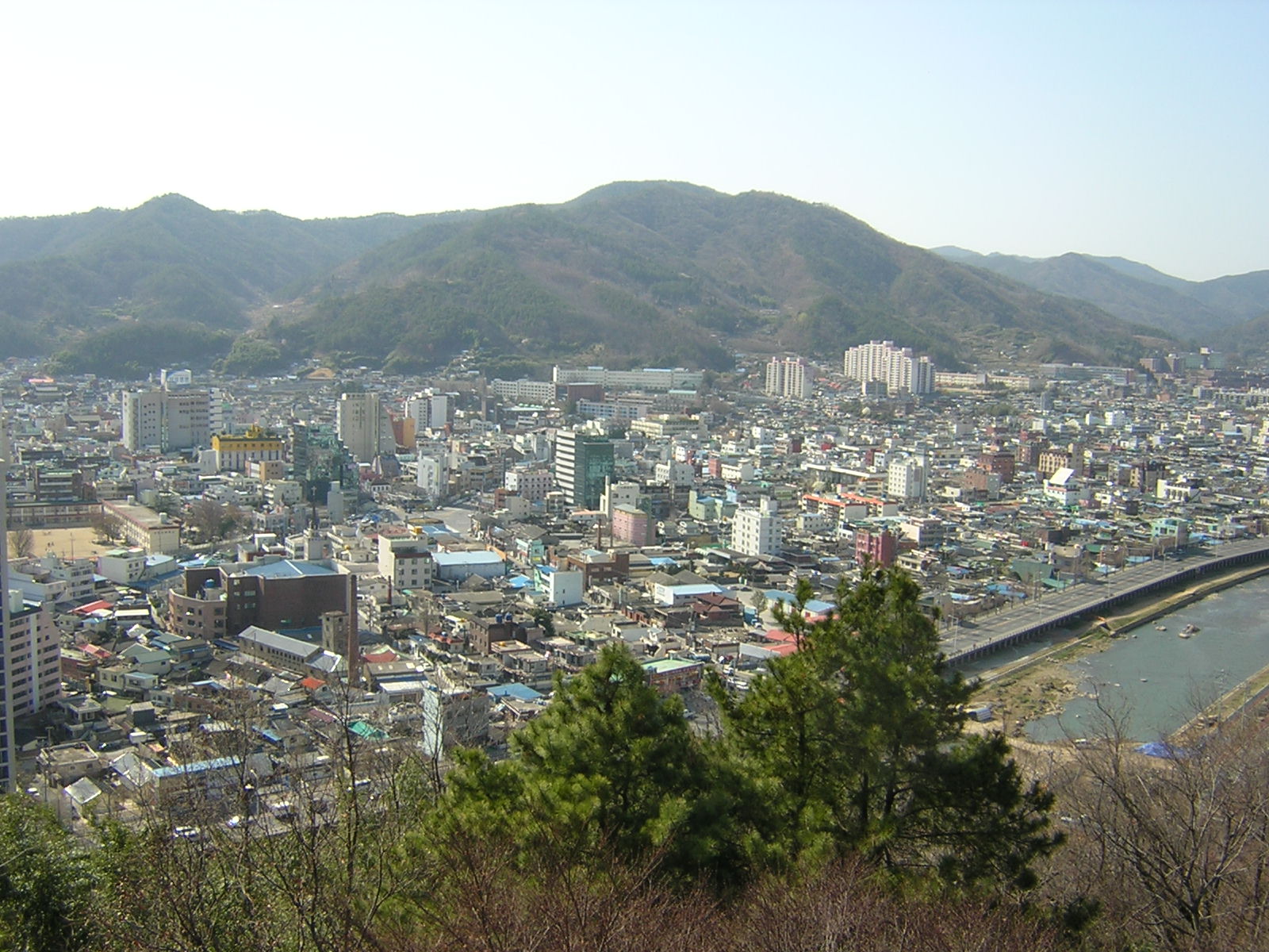 산에서 내려다본 순천 도심